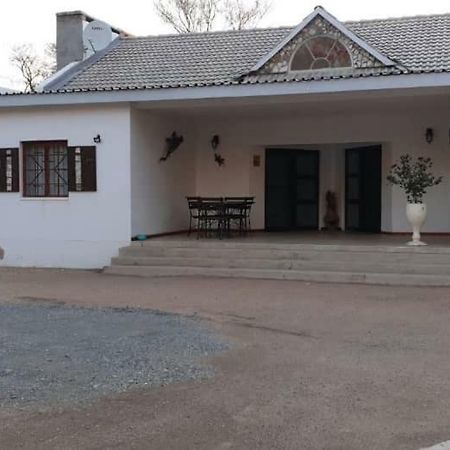 Апартаменты Nooitgedacht Self Catering Cc Окаханджа Экстерьер фото
